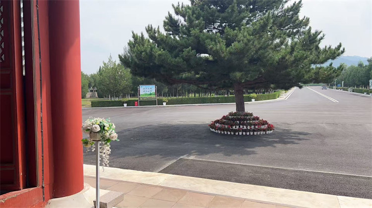 中华永久陵园环境